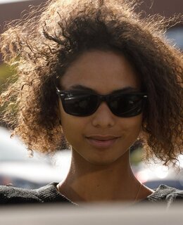 Одинокая Леди